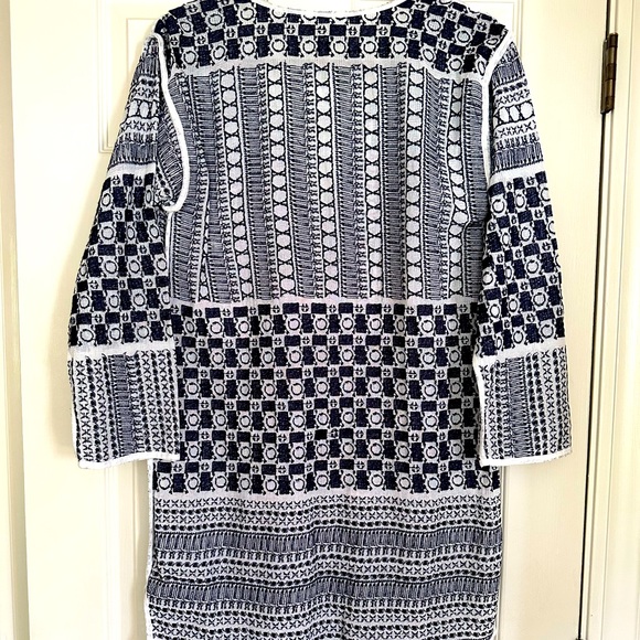 Fabulous mesh Michael Kors beach cover up with signature chain ties - Picture 2 of 9